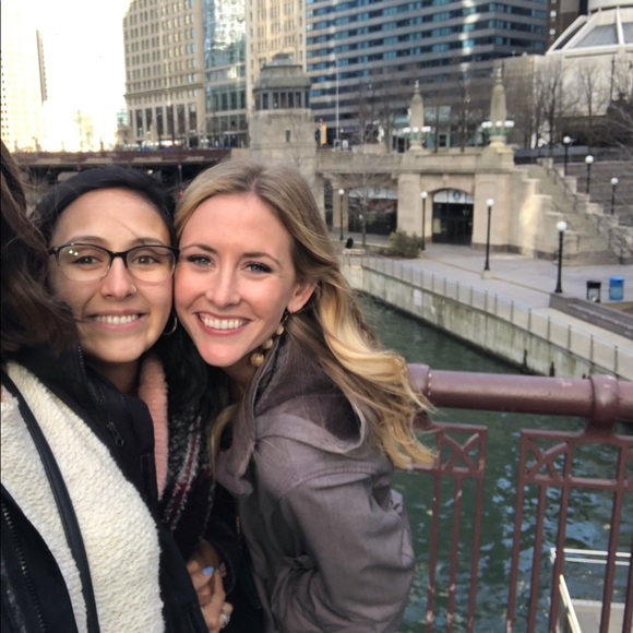 Meet your Posher, Amanda - Picture 1 of 1